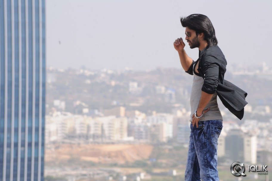 Mirchi Lanti Kurradu